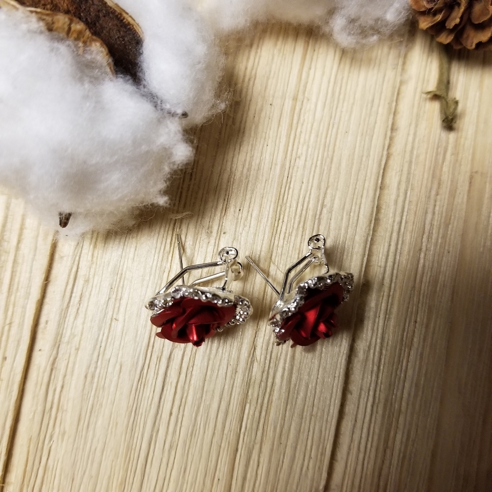 🌹🌹HOST PICK🌹🌹BREATHTAKING!!  Red Rose earrings in SILVER 🌹🌹 - Picture 12 of 16